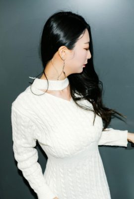 모나 인 더 룸 (77P)