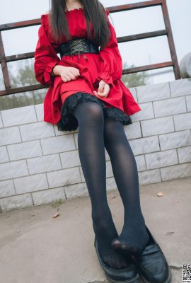 [喵糖映画] VOL.453 레드 블랙 사진 세트 (30P)