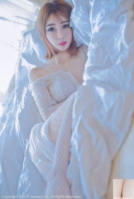 젊은 모델 Ling Pinger, 스타킹, 아름다운 다리, 흰색 레이스 속옷 유혹 (47P)