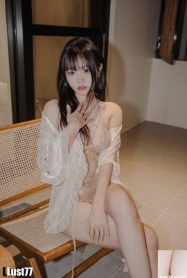 통통하고 확고한 중국 모델 Su Fan이 자신의 몸매를 개인 사진으로 찍습니다 (41P