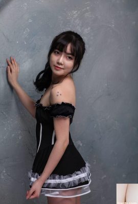 한국 모델 소녀 알몸 사진 스트립 – (46P)