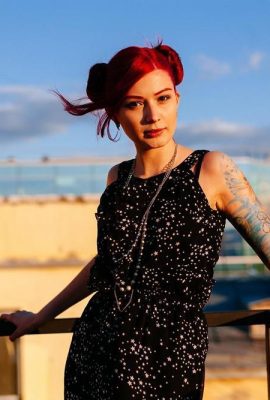 (Suicide Girls) Ultraamarie – White Nights (