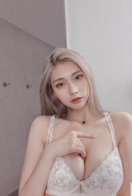 Busty Hottie “Xie Wei'an Vivian”은 높은 품질과 둥근 곡선을 가지고 있습니다! 사진이 너무 매력적이네요(10P)