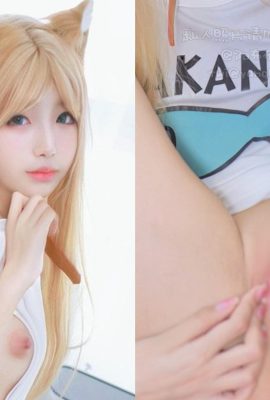 절묘한 고양이 소녀가 집에서 옷을 벗고 (극도 대비에 주목) 보지를 펴고 당신을 바라보고 있습니다 (30P)