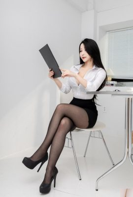 (PUSSY LET) VOL.37 윤설화 – Office (77P)