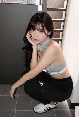 다리가 긴 예쁜 소녀 '이은페이'는 완벽한 곡선을 완전히 무너 뜨리고 무의식적으로 빠져드는 섬세한 얼굴을 가지고 있습니다 (10P)