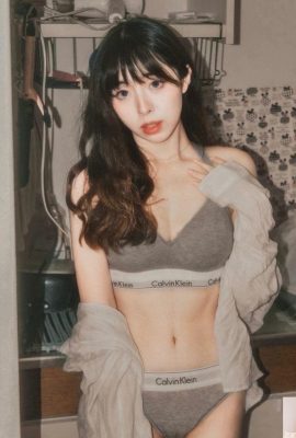 예쁜 생방송 진행자 “Pippi 17Baby”가 섹시하고 매혹적인 옷을 입었습니다! 눈이 부시도록 달콤한 미소 (10P)