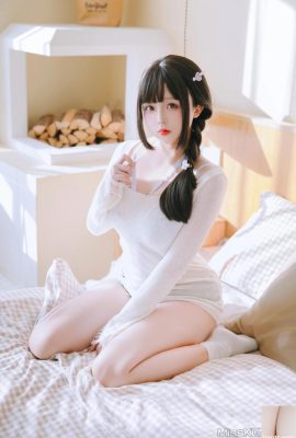 Coser@日Naijiao – 청바지 아내 (129P)