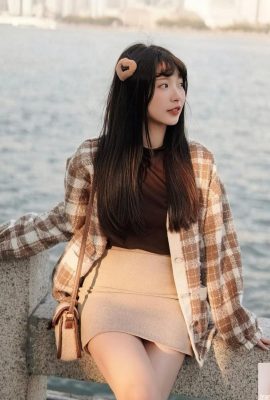 달콤한 외모와 섹시한 자태의 완벽한 조화 '모나' (10P)