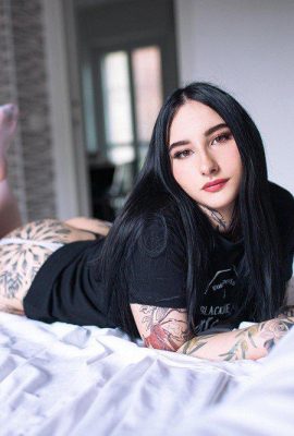 (Suicide Girls) 2024년 11월 10일 – Juicgala – 시작(60P)