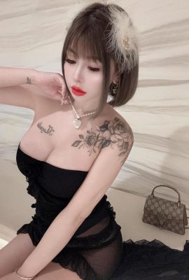 Smile Sweetness는 테이블 “Zhang CC”탁월한 비율 곡선이 매우 빡빡합니다 (19p)