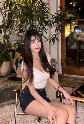 폭력적인 몸매 곡선 군사 외관 (Ashley”는 18p에 매료되었습니다)