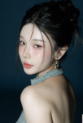 “Yuzhen”가득하고 아름다운 가슴은 매혹적인 다리를 숨길 수 없습니다 (9p)