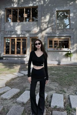 “Jingjing_liu”아름다운 다리 향기와 멋진 인물은 단순히 지구로 내려 오는 요정입니다 (21p)