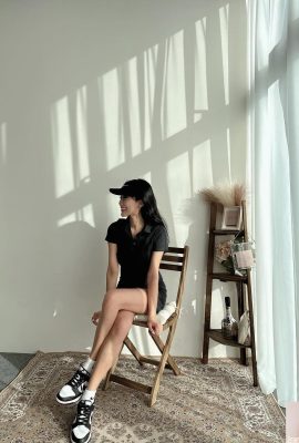 “Zhang Chushan Jenny”는 너무 아름답 기 때문에 숨겨져 있고 노출되지 않았습니다 (18p)