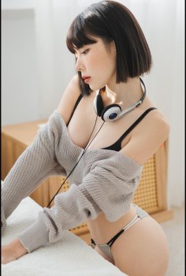 기질적인 아름다운 소녀 “Fatal Xiao Guo”는 그녀의 순수한 얼굴 아래에 숨겨져있는 몸을 가지고 있습니다 (24p)