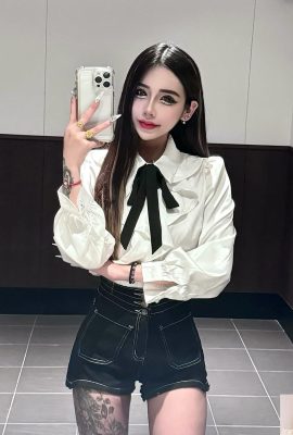 “Qiqi”달콤한 얼굴 아래의 큰 가슴 무기는 거친 캐릭터 (21p)입니다.