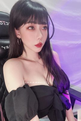 “”악하고 아름다운 가슴은 매력적입니다 (22p)