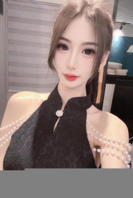 흰색과 부드러운 장로 “Tsai Mickey”의 부드러운 피부는 떨어지는 것을 볼 수 있습니다 (19p)