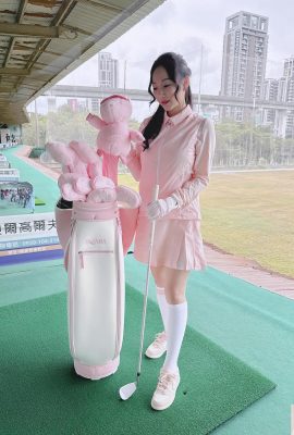“Yuyuyu”는 섹시한 기질과 통통한 가슴 모양을 가지고 있습니다 (15p)