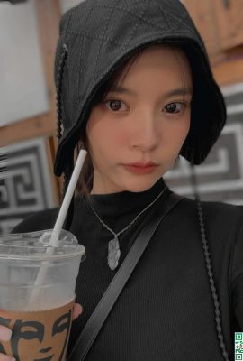 백설물 피부 유혹 “Zeng Peichen”달콤한 얼굴을 가진 큰 눈의 소녀 (20p)