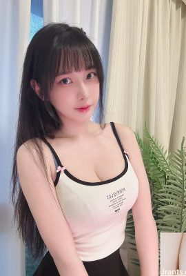 Live Barbie “Yili”는 사람들이 심장에서 비판적이라고 느끼게합니다 (10p)