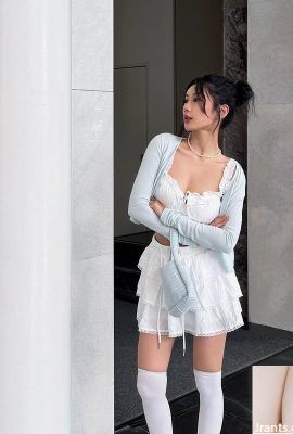 “Peggy”매력은 이마에 부딪칩니다 (10p)