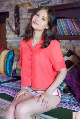 힐러리 C – Twenia (95p)