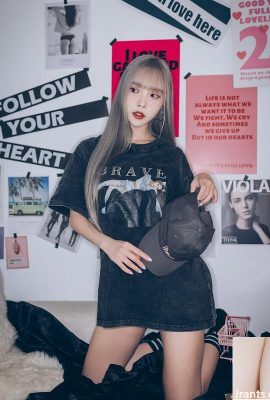 “Xie Aina”는 그녀의 모습을 보여주고 그녀의 합리적 라인 (10p)에 도전합니다.