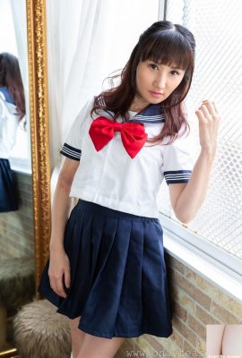 귀여운 일본 여학생 Rina 스트립과 흰 팬티의 놀림 (21p)