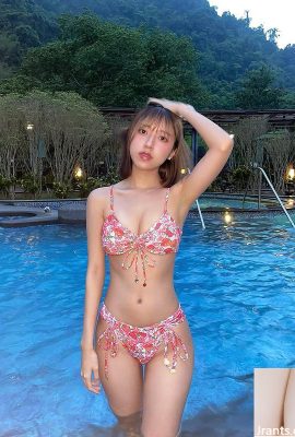 Little Devil “Jia 지아ng”은 슈퍼 시선을 사로 잡습니다 (10p)