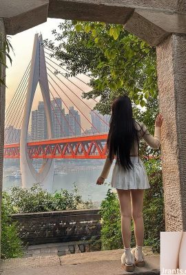 “단순하고 부드러운”전면과 뒷면에있는 덩어리가 사람들이 그것을 견딜 수 없도록합니다 (10p)