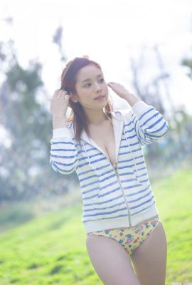 (Kami Kazuko) 슈퍼 끔찍하고 좋은 인물, 그녀의 공정하고 부드러운 다리를 과시하는 그녀는 그녀를 숨길 수 없습니다 (22p)