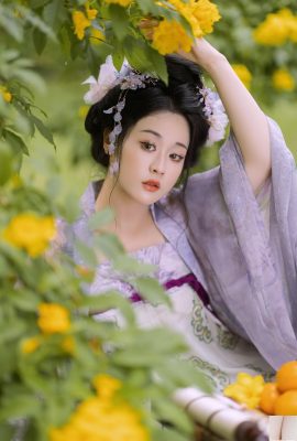 늦은 가을 꽃 신은 살구를 주었다 (29p)