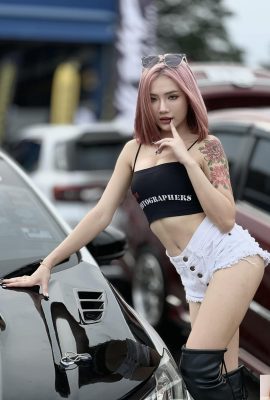 오만한 자동차 모델? (Jing Queyi는 소송을 매우 좋아하고 그녀의 수치도 매우 좋습니다 (13p)