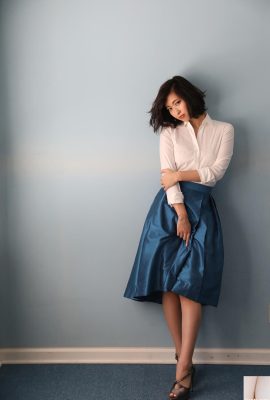 (Yuka 유카 Kurashita) 사람들이 숨을 쉴 수 없도록 너무 아름답습니다! 아름다운 다리를 보여주는 것은 참을 수 없습니다 (46p)