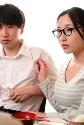 KITANO MINA : 저의 큰 가슴 엄마는 저에게만 극단적 인 서비스를 제공 할 집과 같은 펍 소녀가 될 것입니다.