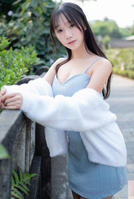 Sweet Breast Girl “Cai Caier”둥근 둥근 및 통통한 인물 섹시 허리 라인 (10p)