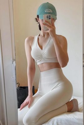 다리가있는 여신 “Zhang Yuan”은 섹시한 측면 가슴 곡선을 가지고 있으며 너무 섹시하게 보입니다 (10p)