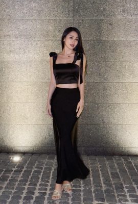 아름답고 아름다운 다리, 좋은 인물, “Carina”, 우아하고 매력적 (10p)