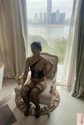 (인터넷 컬렉션) Qiqi – 중국 모델 2024.11.08  프라이빗 촬영 – 6 (129p)