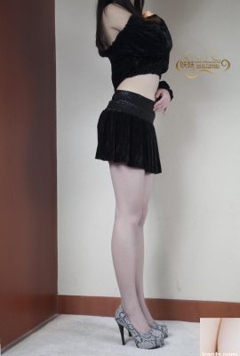 (원래 아름다움) 파쇄 된 살 아래 긴 다리의 놀리는 것을보십시오 (44p)