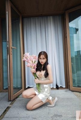 시즌 사진 흰색 특허 가죽 드레스 (33p)