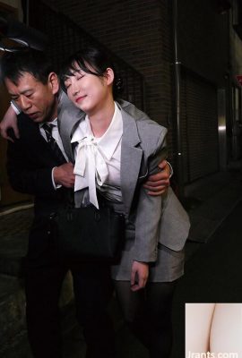 Yukishiro Miho : 너무 많이 마시는 척하고 그녀의 큰 거시기 보스 Yukishiro Miho (21p)를 유혹하는 음란 한 여성 직원.