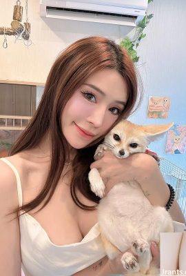 깊은 얼굴 특징 “Molly”는 당신의 심장을 포착합니다 (12p)