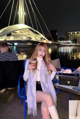 금발 소녀 “Huahua”는 최대한의 유혹에 도달했습니다 (10p)