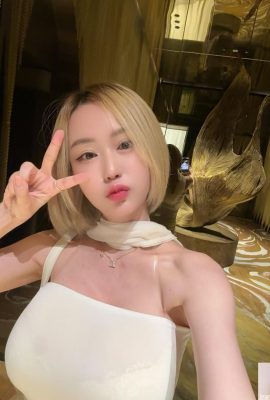 금발의 소녀 “Mewbd”는 뜨거운 몸을 가지고 있으며 앞쪽에 부풀어 오르고 뒤로 젖 힙니다 (11p)