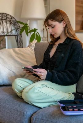 (Suicide Girls) 2025 년 6 월 18 일 – 로티 로스 – 게임 밖으로 (60p)