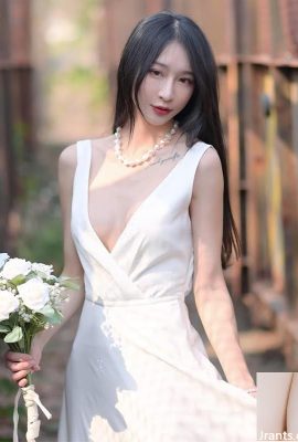 치열한 인물 “Sunny”는 완전한 섹시하고 뻔뻔스러운 시계입니다 (10p)