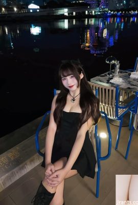 전기 눈을 가진 아름다운 소녀 “조용한 조용한”호흡 보유 아름다움 (10p)